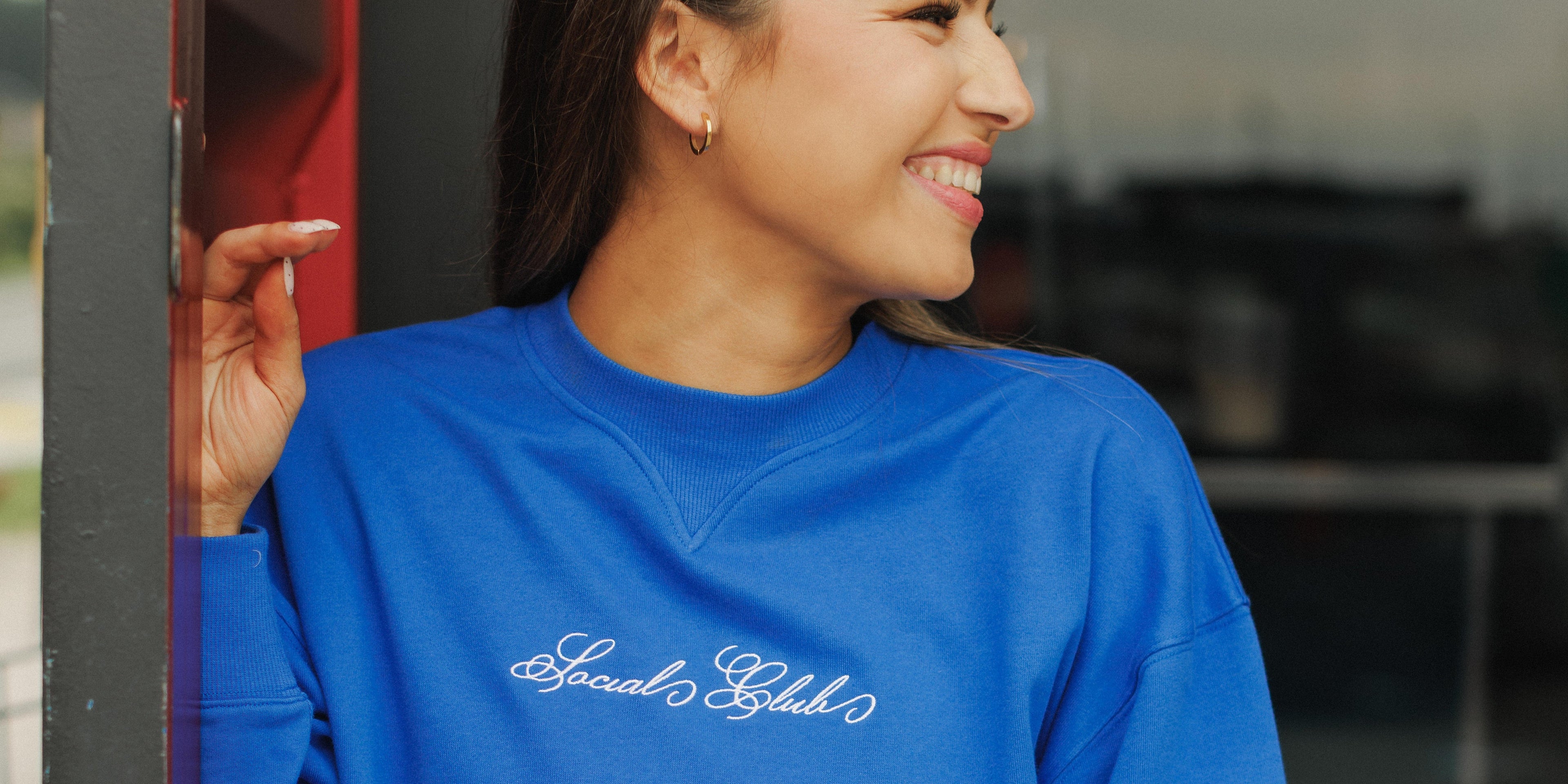 Hoodies & Sweatshirts