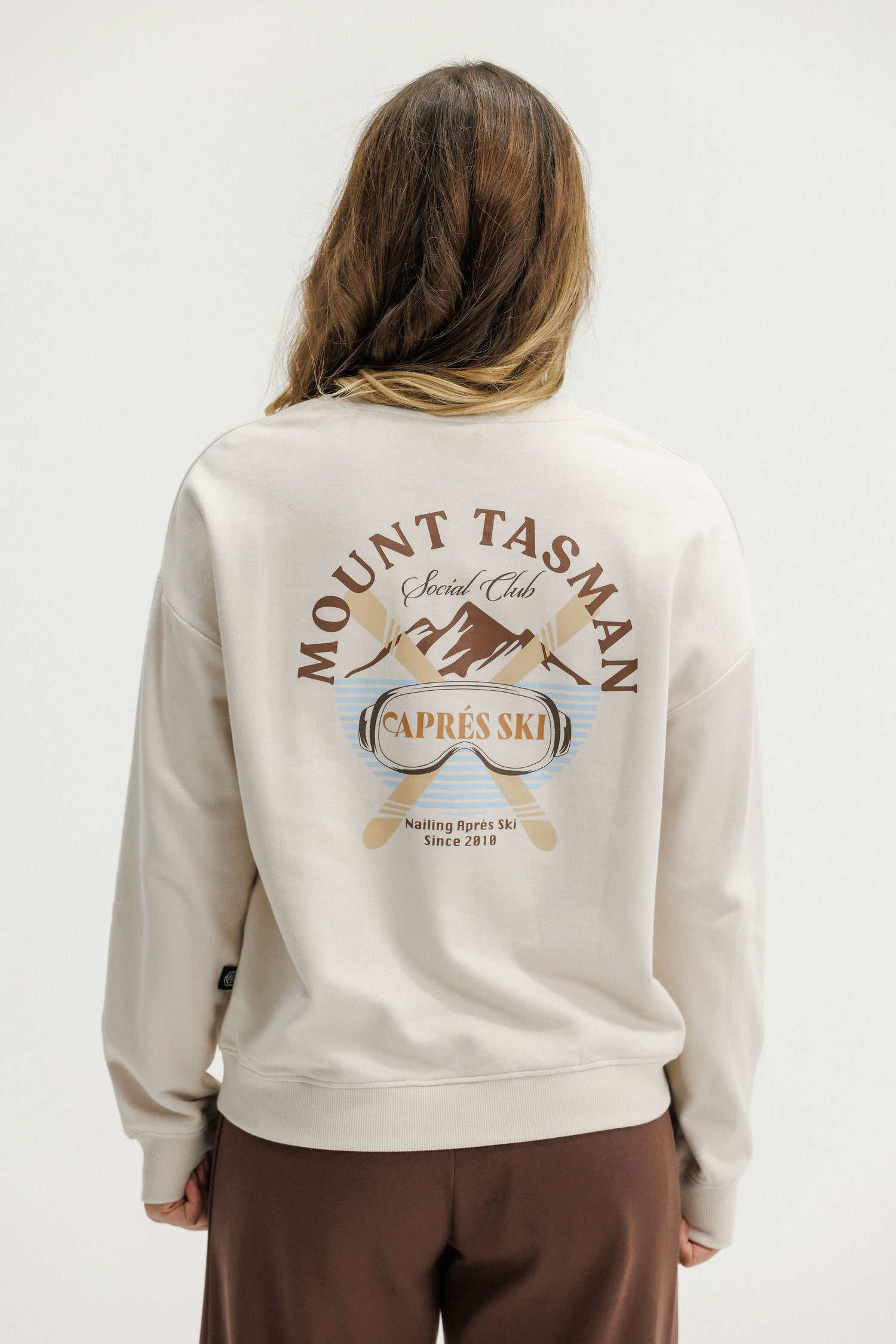 Dakota Crew | Mount Tasman in Bone