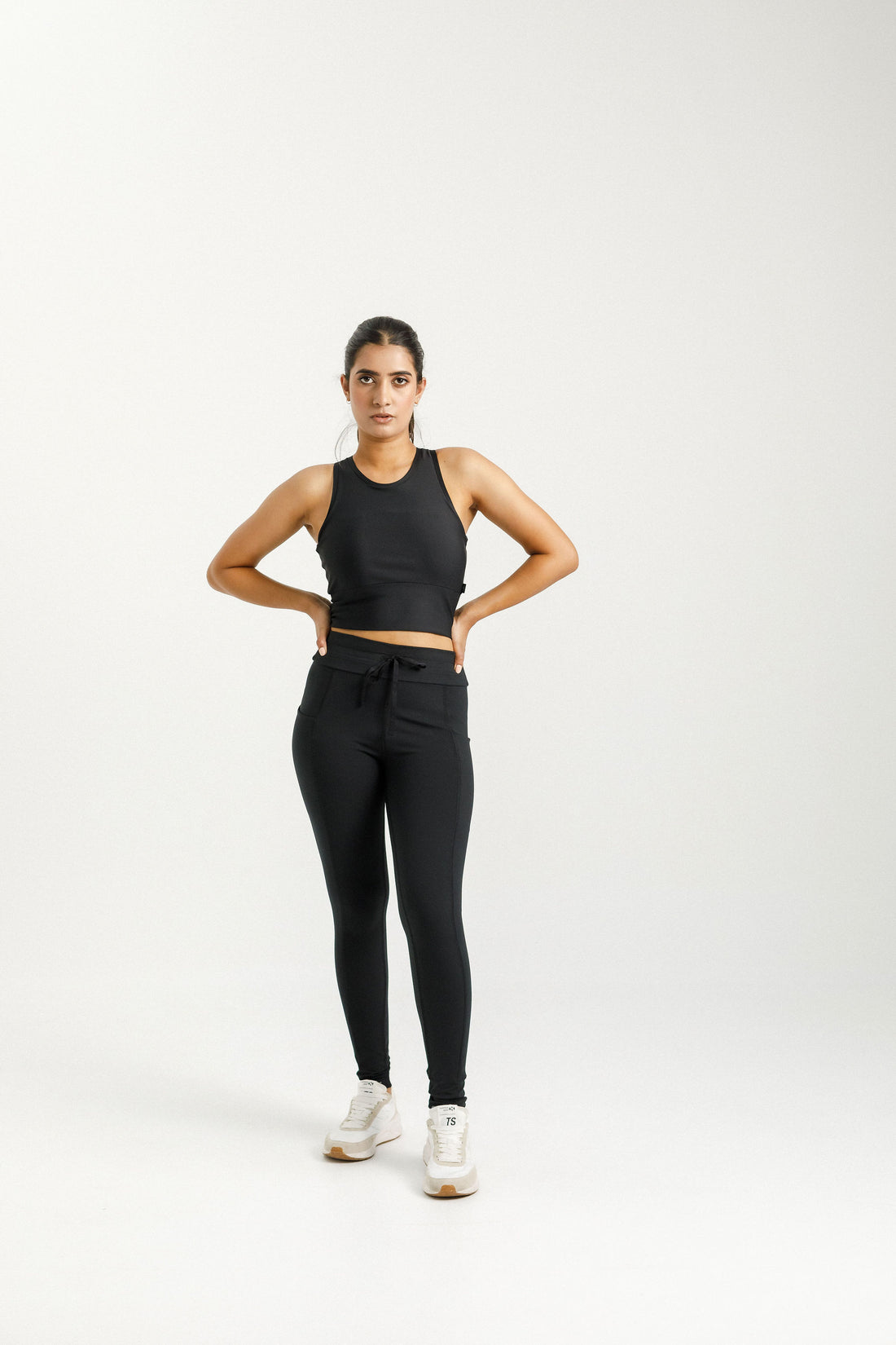 Drawstring Pocket Legging | Black