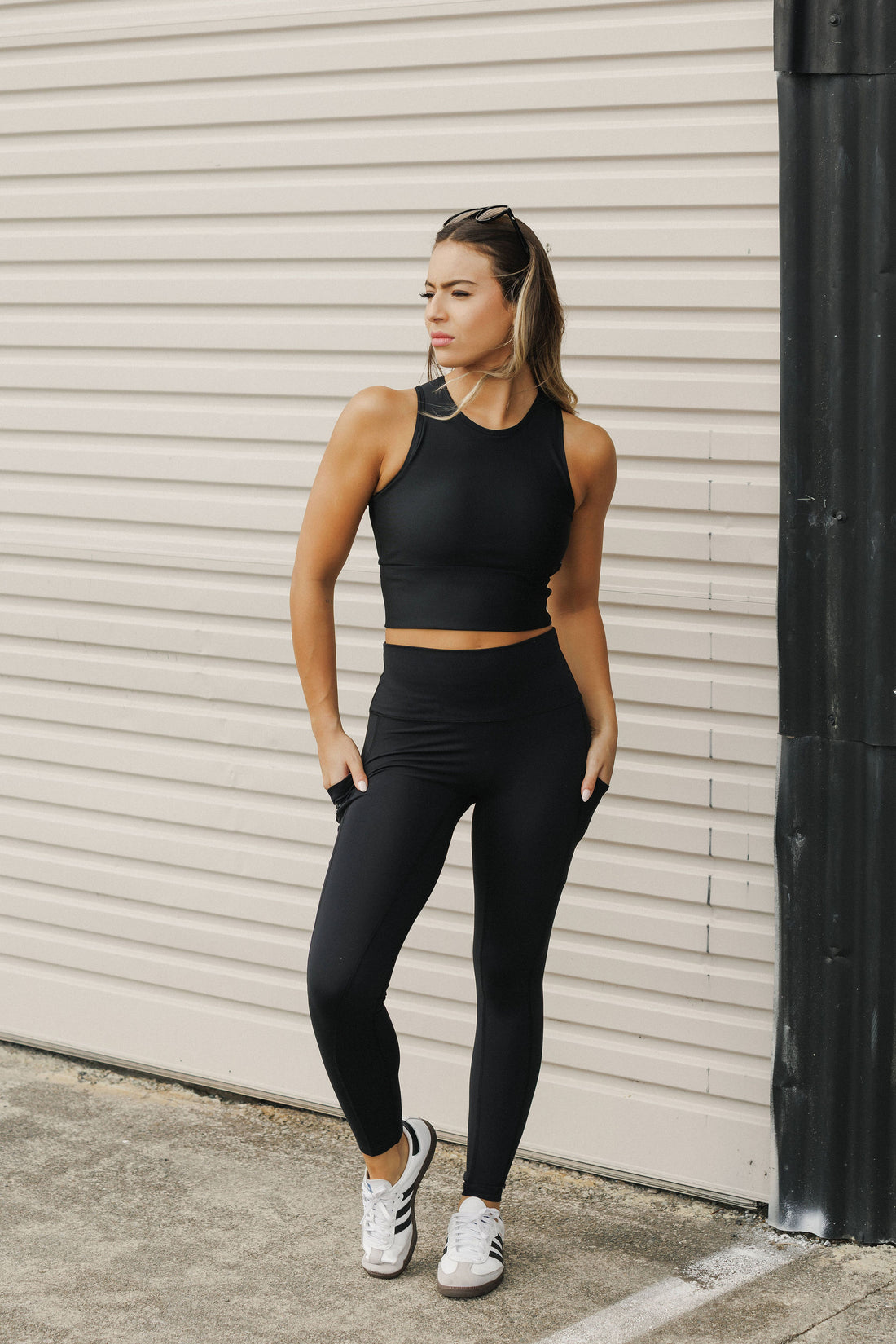 Ryker Legging - Black with Black Rose