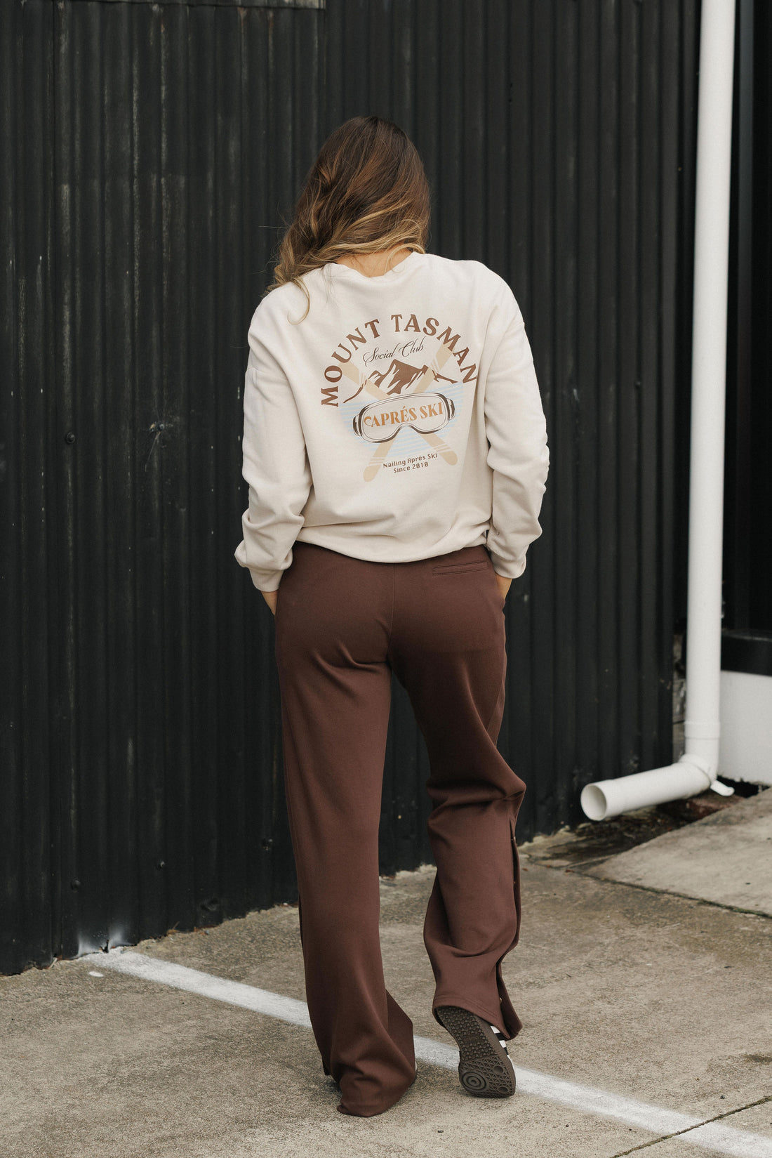 Dakota Crew | Mount Tasman in Bone